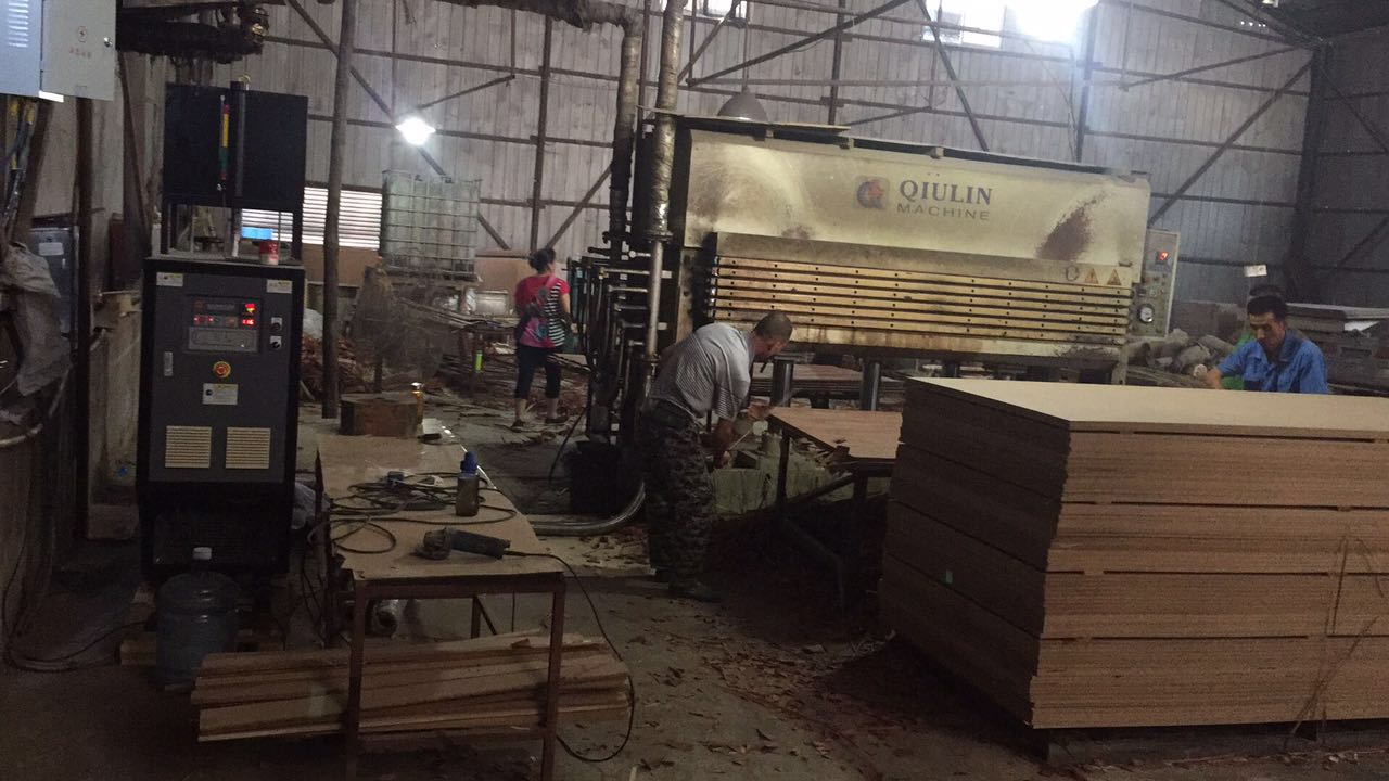 熱壓機用電導(dǎo)熱油爐怎么選型